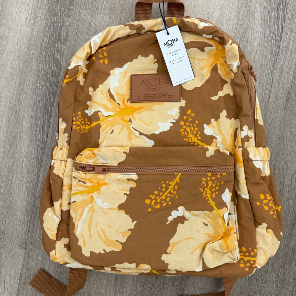 Aloha Collection NWT Backpack - Picture 2 of 5